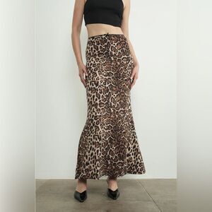 Aaron & Amber Leopard Maxi Skirt Size Large